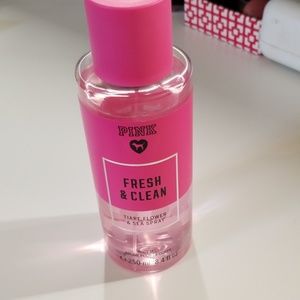 PINK Fresh & Clean Body Mist